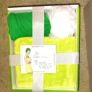 Spa Essentials Plush Towel Wrap Hair Towel Twist Loofah Bathroom Gift Set Green